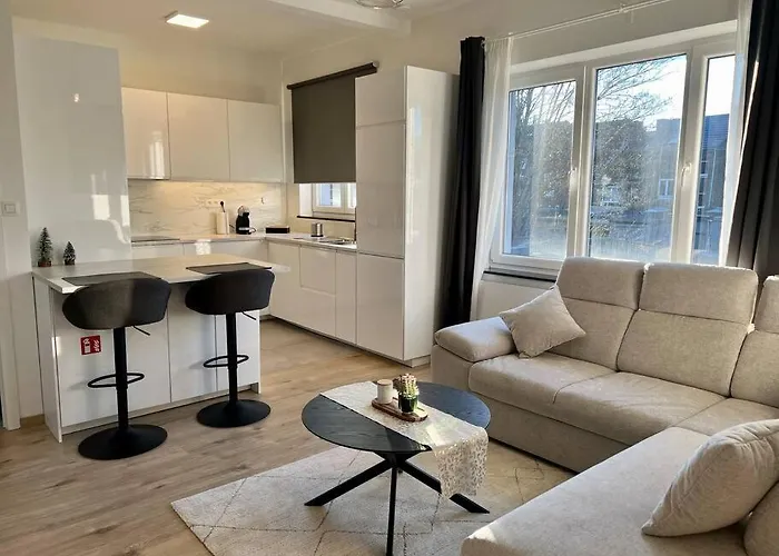 Modern Business Flat - Courts Et Moyens Sejours