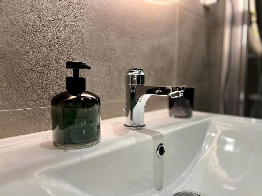 Modern Business Flat - Courts Et Moyens Sejours Apartamento *