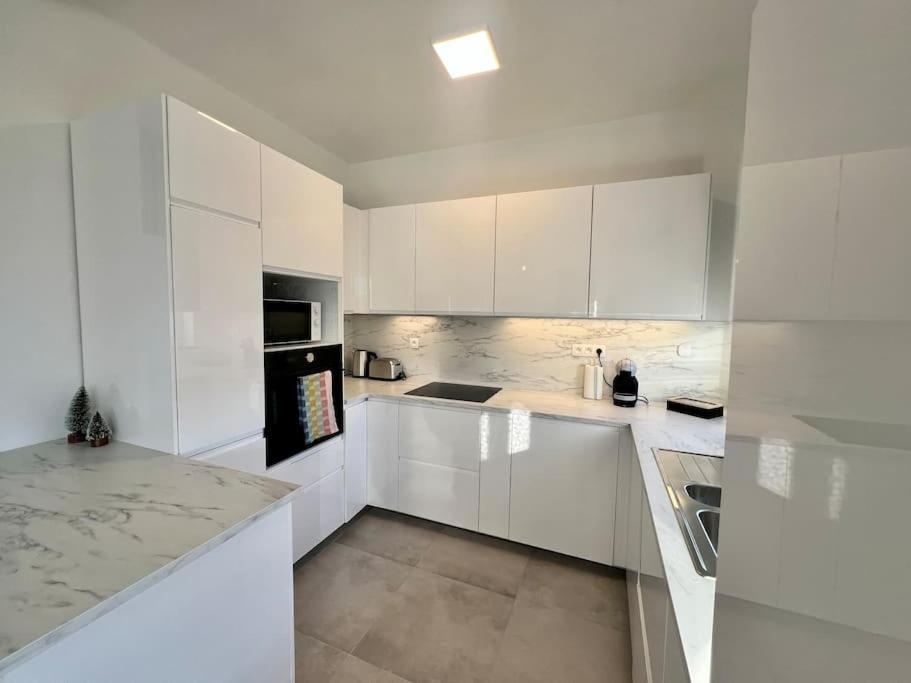 Apartamento Modern Business Flat - Courts Et Moyens Sejours Liège